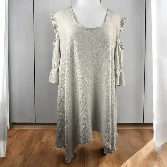 Farmhouse Frocks Cold Shoulder Lagonlook Oversized Tunic Top Tan Plus Size XXXL - Picture 16 of 16